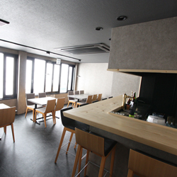 三之丸町　すえひろ（店内）