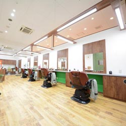 トロワギャルソン神辺店 新装工事(内装)