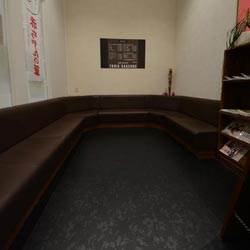 トロワギャルソン神辺店 新装工事(内装)