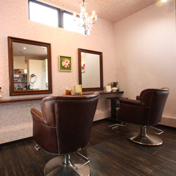 多治米町　コルザ（店内）