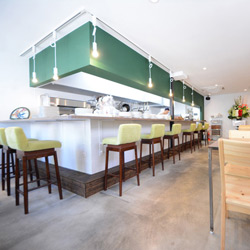 船町 pecora 新装工事