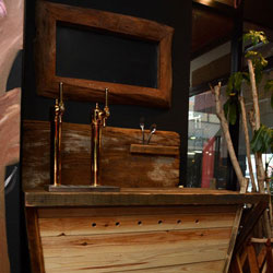 笠岡町 肉料理 ズシオ 新装工事（スリードリンク台）