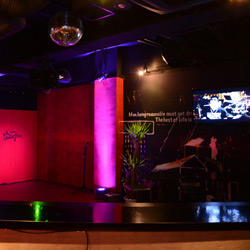 住吉町　マーキー新装工事（内装）